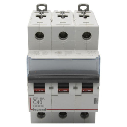 407863Legrandقاطع دائرة Legrand DX3 ثلاثي الأقطاب 40A منحنى C