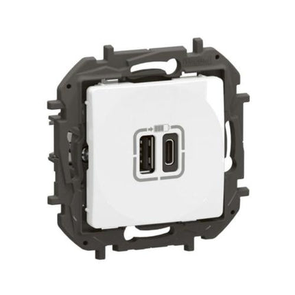 NP3403WHLegrandشاحن نيلوي USB مزدوج من النوع A+C أبيض 5 فولت 3 أمبير 15 واط