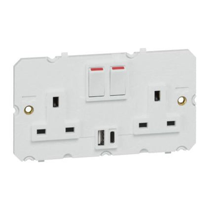 570081Legrandمقبس أرتيور بمعيار بريطاني مع شاحن USB من النوع A+C 13A