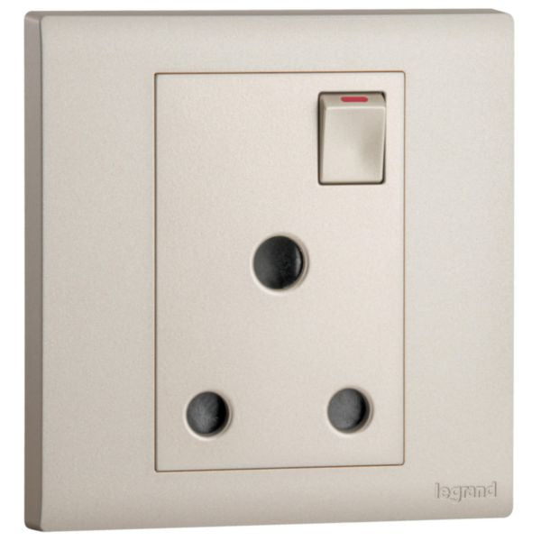 MEC32042CHLegrandمقبس كهربائي أوبريا أحادي 15A معياري بريطاني ذهبي