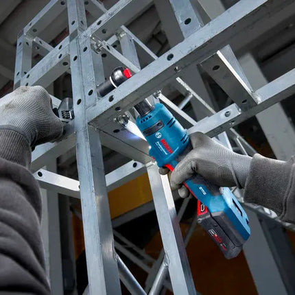 راجز شحن احترافي 18 فولت بوش بدون بطارية | GRC 18V‑60