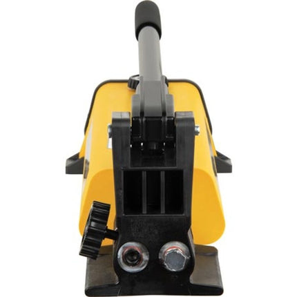 مضخة يدوية ثنائية السرعة Enerpac P802
