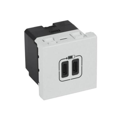 570078Legrandأرتيور منفذ شحن USB من النوع C مزدوج 3A 15W 230V ألومنيوم ناعم