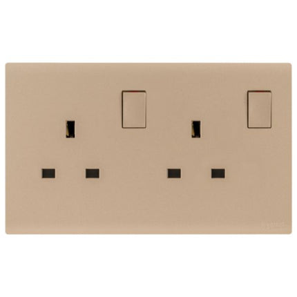 MEC32040RGLegrandمقبس كهربائي أوبريا ثنائي القطب 13A معياري بريطاني ذهبي وردي