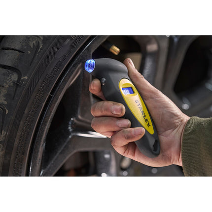 ‎Digital Tyre Pressure Gauge