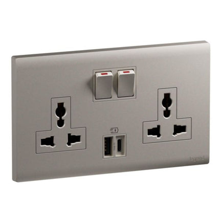 MEC33082CHLegrandمنفذ Obria ثنائي 16A متعدد المعايير مع USB Type A+C 15W لون شمبانيا