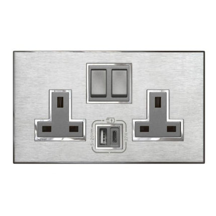 572807Legrandأرتيور - مقبس ثنائي القطب أحادي الطور مع شاحن USB A+C 27 واط