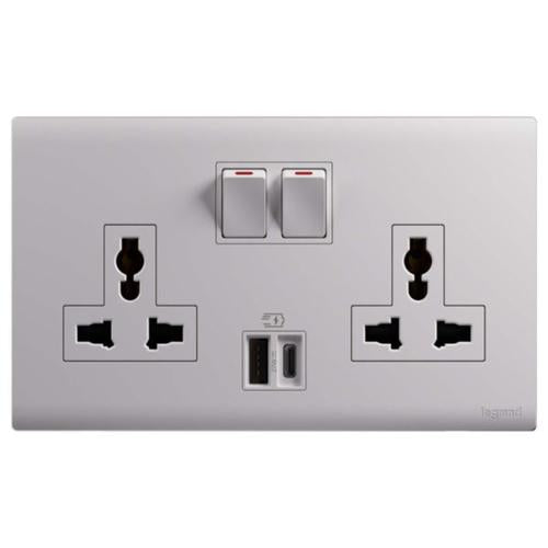 MEC33077WHLegrandمقبس أوبريا ثنائي 16A متعدد المعايير مع USB A+C 27W أبيض مات