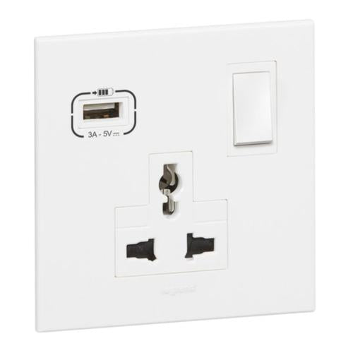 572138ALegrandأرتيور منفذ متعدد المعايير أحادي الوحدة مع شاحن USB A بقوة 15 واط