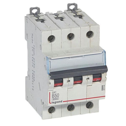 407566Legrandقاطع الدائرة الكهربائية ليجراند MCB DX3 6000A ثلاثي الأقطاب 50A منحنى B
