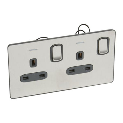 832077Legrandمقبس كهربائي Synergy Sleek ثنائي القنوات مع مفتاح 13A من الفولاذ المقاوم للصدأ