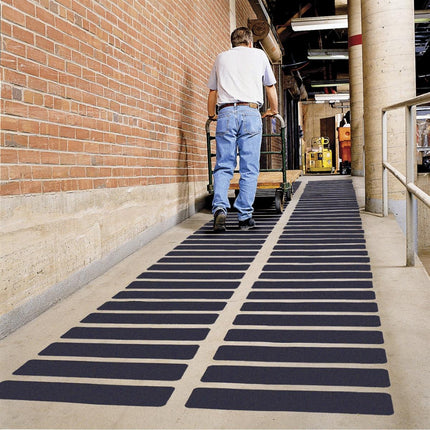 شريط مانع انزلاق أسود للاستخدام العام Safety-Walk 3M | 610