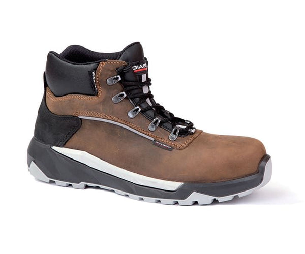 Giasco Makalu S3 CI WR Safety Shoes Low Cut Design 3C058G