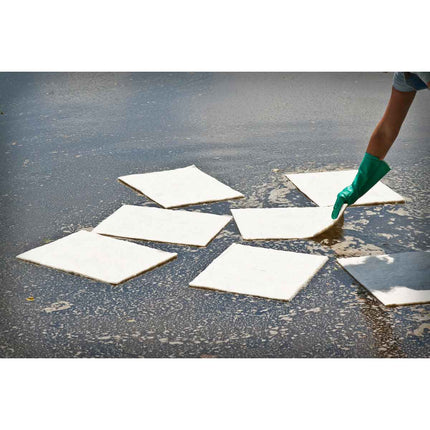 ReForm Oil Only Absorbent
