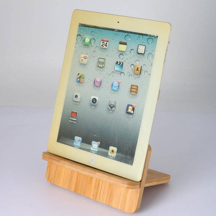 ITWC 1101Toolmart GiftsTRABEN - eco - neutral 3 - in - 1 Bamboo 10W Simultaneous Charging Station