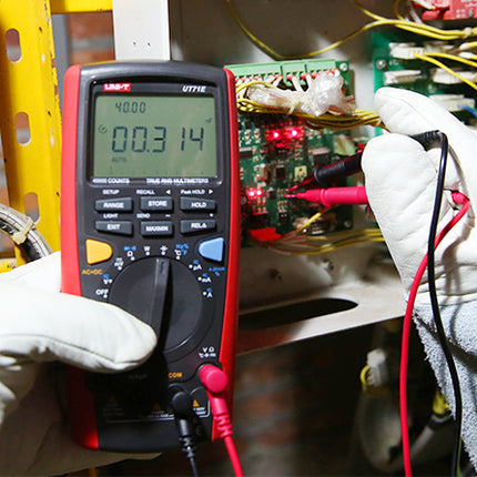 UNI-T Intelligent Digital Multimeter , UT71A