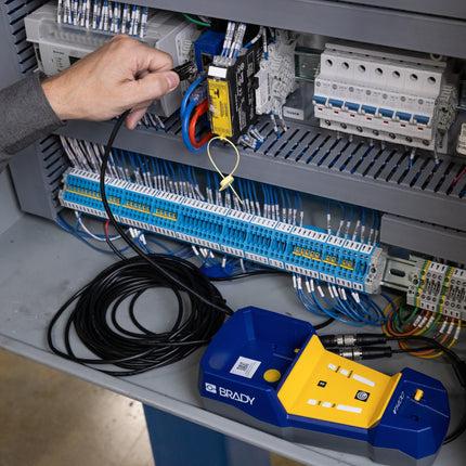 V1400 Industrial Ethernet Cradle Kit EU