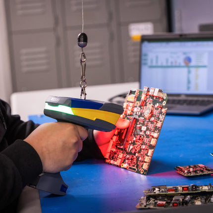 V3200 Industrial Wireless Bluetooth Barcode Reader and V1300 Cradle Kit  EU